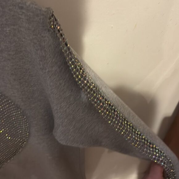Gray Sweater - BRAND NEW - Open Back - Heart Cut Out - Sparkle - Open Sleeves - Picture 3 of 3